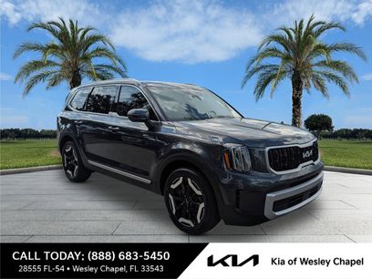 Used 2024 Kia Telluride EX w/ EX Captain's Chair Package