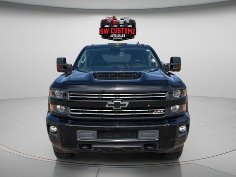 Used 2019 Chevrolet Silverado 2500 LTZ w/ Duramax Plus Package AWD/4WD image 2