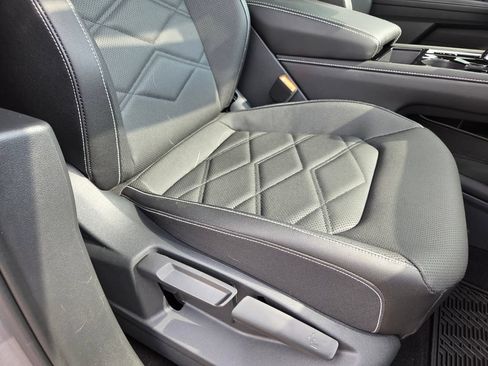 Used 2026 Volkswagen Atlas SE w/ Panoramic Sunroof Package FWD image 31