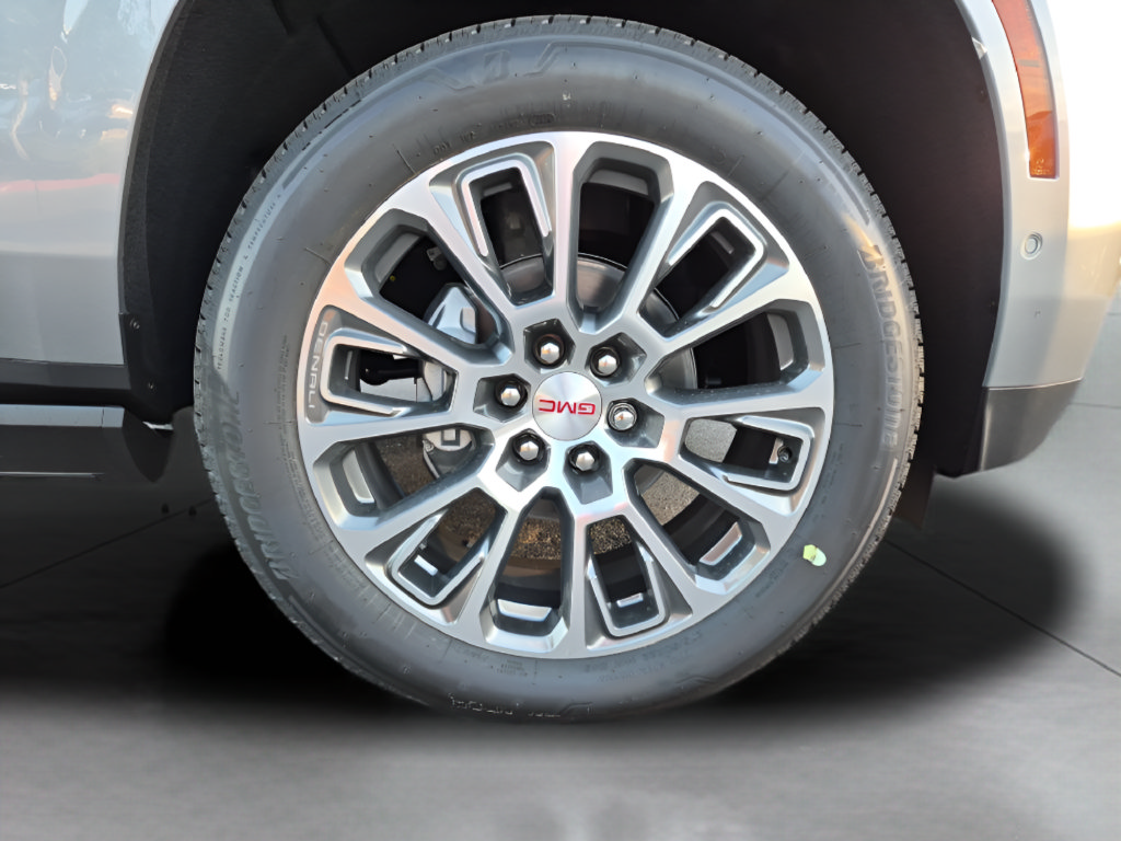 New 2026 GMC Yukon Denali w/ Denali Reserve Package AWD/4WD image 13