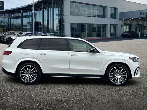 New 2026 Mercedes-Benz GLS 450 4MATIC image 3