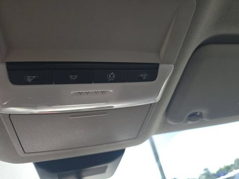 Certified 2025 Nissan Sentra SR FWD image 25