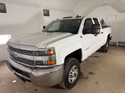 Used 2019 Chevrolet Silverado 2500 W/T AWD/4WD image 1