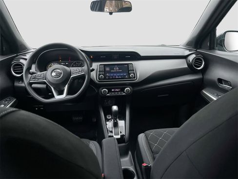Used 2019 Nissan Kicks SV w/ Exterior Package image 26