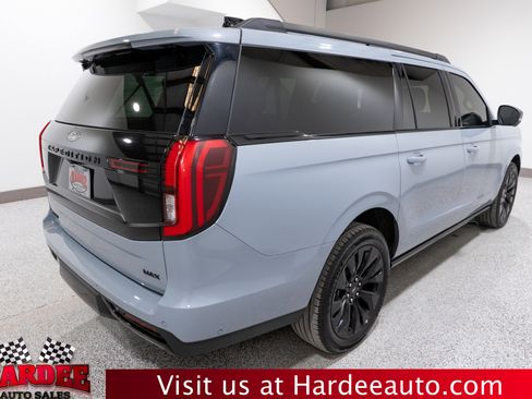 Used 2025 Ford Expedition Max Platinum w/ Stealth Appearance Package AWD/4WD image 5