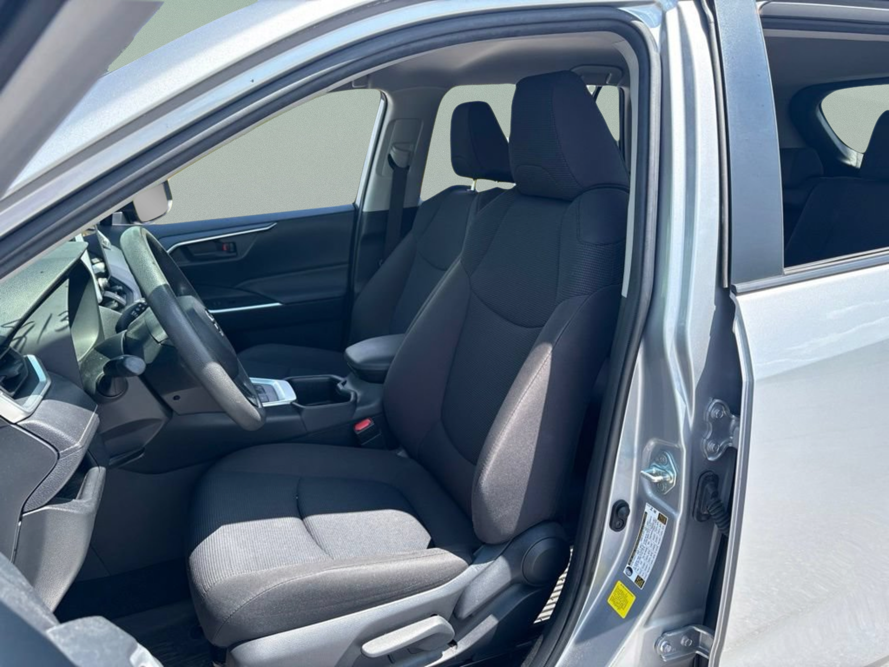 Certified 2023 Toyota RAV4 LE AWD/4WD image 25