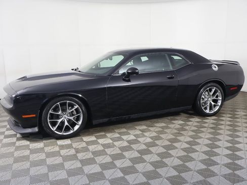Used 2022 Dodge Challenger GT image 14