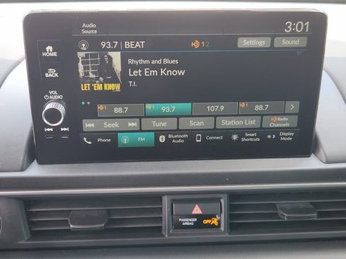 Used 2024 Honda Pilot EX-L image 18