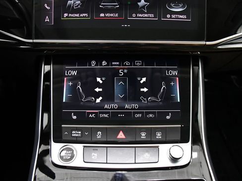 Used 2021 Audi Q7 2.0T Premium Plus w/ Premium Plus Package AWD/4WD image 14