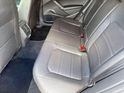 Used 2020 Volkswagen Passat 2.0T SE w/ Sunroof Package FWD image 25