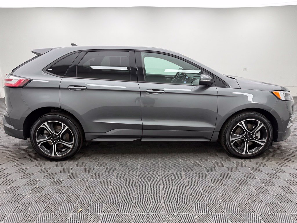 Used 2022 Ford Edge ST AWD/4WD image 7