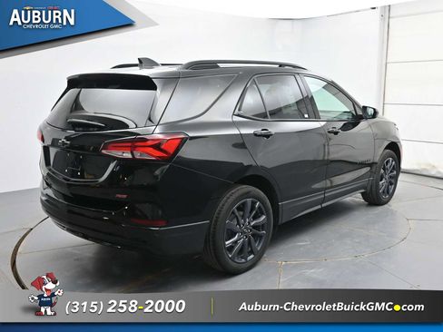 Used 2024 Chevrolet Equinox RS AWD/4WD image 12