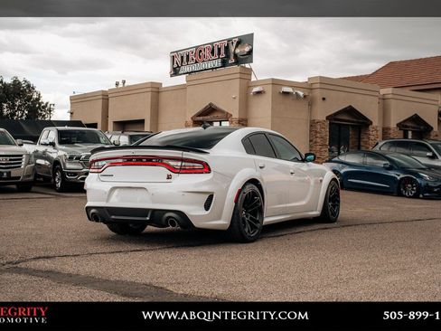 Used 2023 Dodge Charger Scat Pack RWD image 7