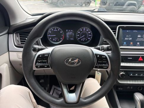 Used 2019 Hyundai Sonata SE FWD image 15