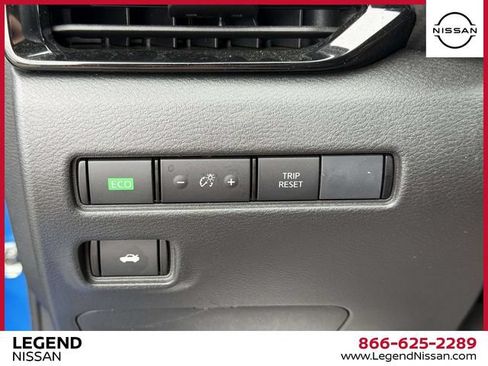 Certified 2023 Nissan Sentra SR w/ SR Premium Package FWD image 23