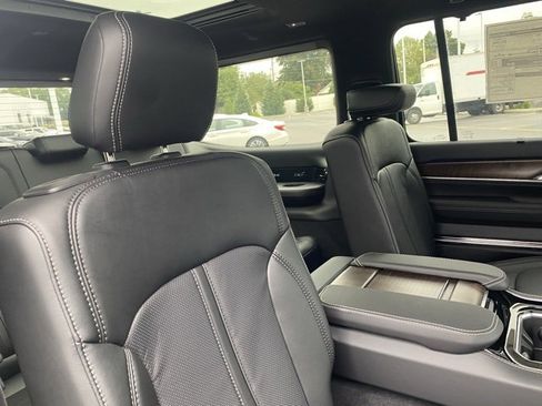 New 2024 Jeep Grand Wagoneer Series I w/ HD Trailer Tow Package image 34