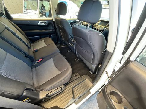 Used 2017 Nissan Pathfinder SV w/ Trailer Tow Package image 17