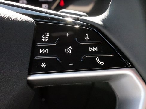 Used 2025 Audi Q5 Prestige image 28