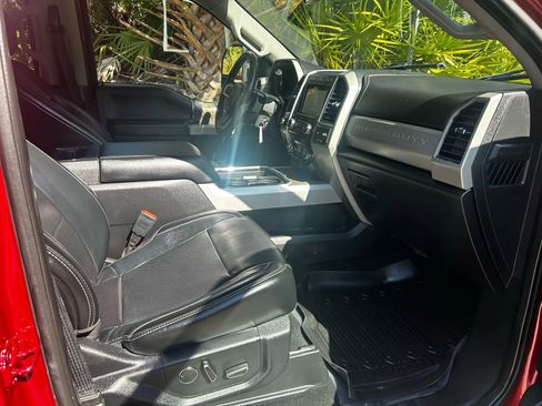 Used 2019 Ford F250 Lariat image 23