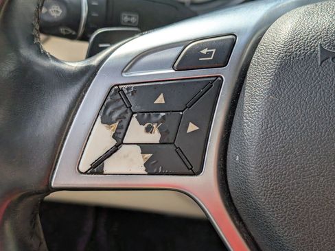 Used 2016 Mercedes-Benz SLK 300 image 20