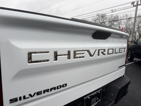 Used 2021 Chevrolet Silverado 1500 Custom Trail Boss w/ Realtree Special Edition image 9