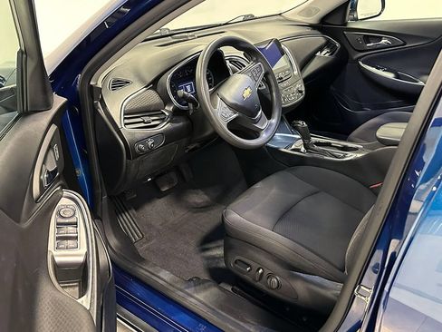 Used 2019 Chevrolet Malibu LT FWD image 18