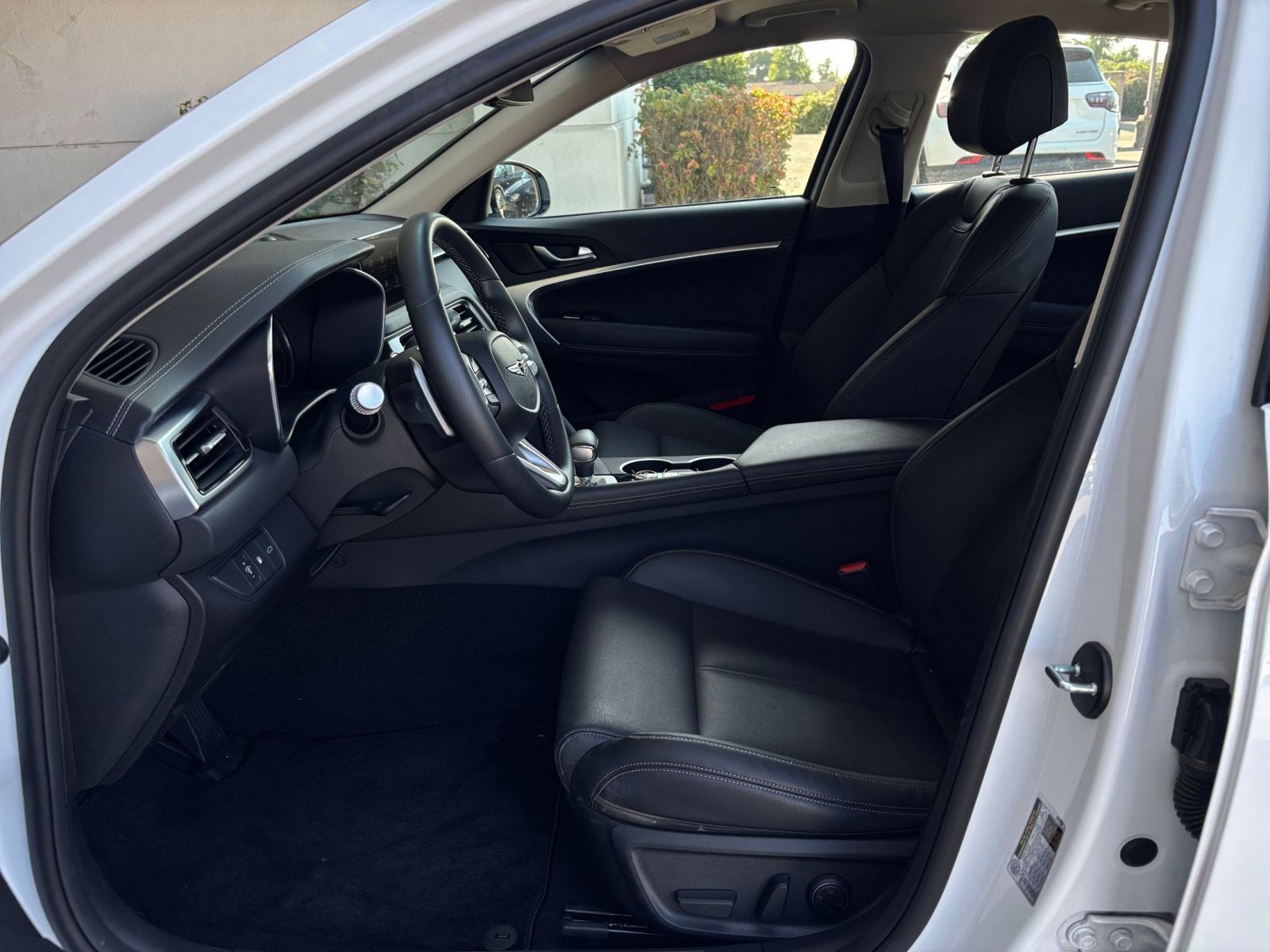 Used 2026 Genesis G70 2.5T RWD image 28