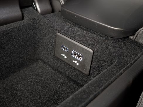 Certified 2026 Chevrolet Corvette Stingray Coupe w/ Z51 Performance Package image 26