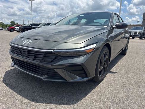 New 2026 Hyundai Elantra Sport FWD image 2