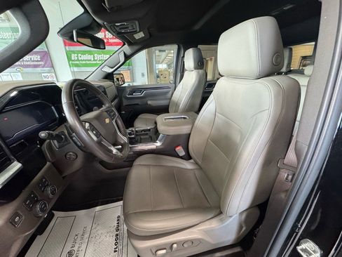 Used 2022 Chevrolet Silverado 1500 LTZ w/ LTZ Convenience Package II image 20