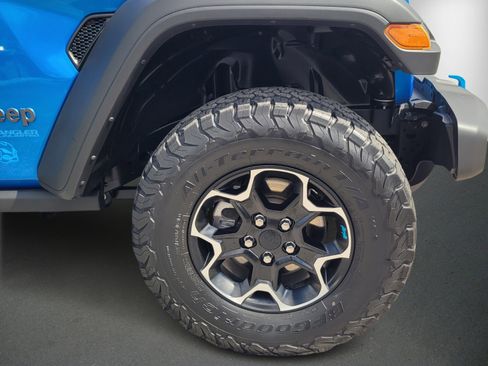 Used 2022 Jeep Wrangler Unlimited Rubicon 4xe image 9