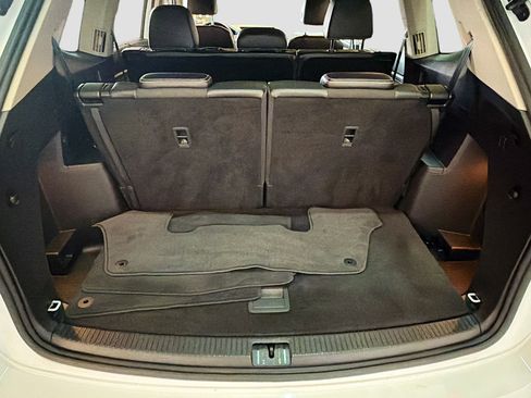 Used 2021 Volkswagen Atlas SE image 30