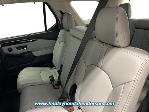 New 2025 Honda Pilot EX-L image 28