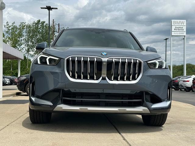 Used 2025 BMW X1 xDrive28i w/ Technology Package AWD/4WD image 2