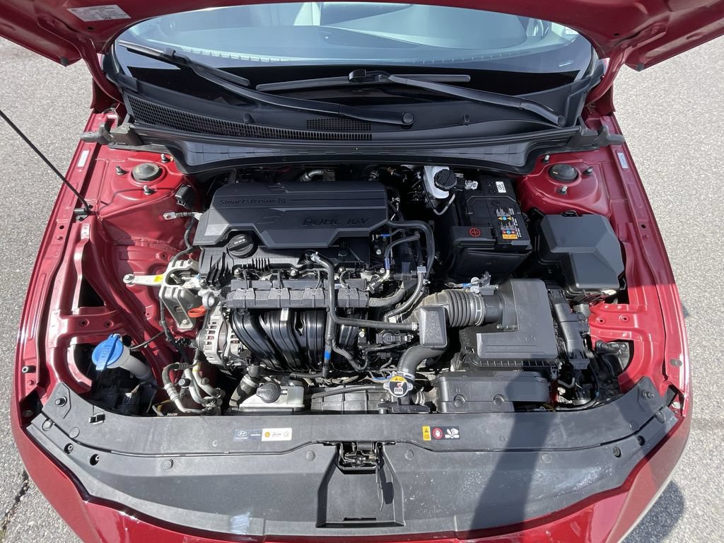 Used 2024 Hyundai Elantra Limited FWD image 14