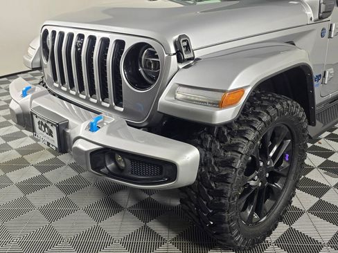 Used 2021 Jeep Wrangler Unlimited Sahara image 10
