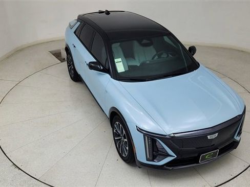 Used 2025 Cadillac Lyriq Sport image 77