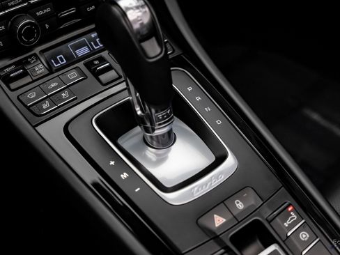 Used 2015 Porsche 911 Turbo image 61