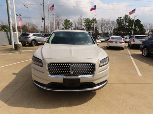 Certified 2023 Lincoln Nautilus FWD w/ Premium Package image 4