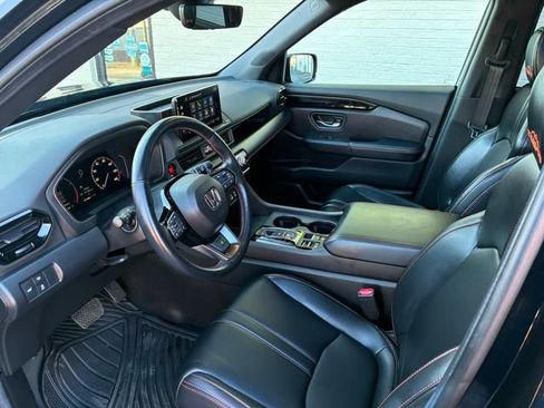 Used 2024 Honda Pilot TrailSport image 16