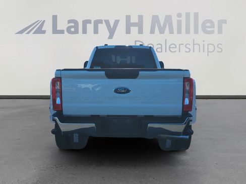 Used 2021 Ford F450 Lariat w/ Lariat Value Package image 4