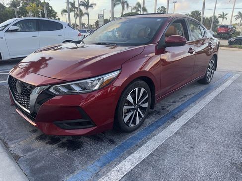 Used 2022 Nissan Sentra SV w/ SV Premium Package FWD image 3