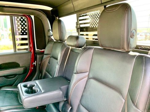 Used 2021 Jeep Gladiator Mojave AWD/4WD image 15