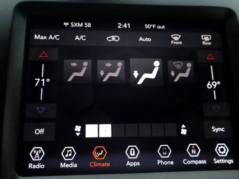 Used 2019 Jeep Cherokee Trailhawk image 70