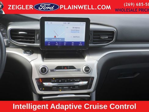 Used 2022 Ford Explorer XLT w/ Equipment Group 202A image 17