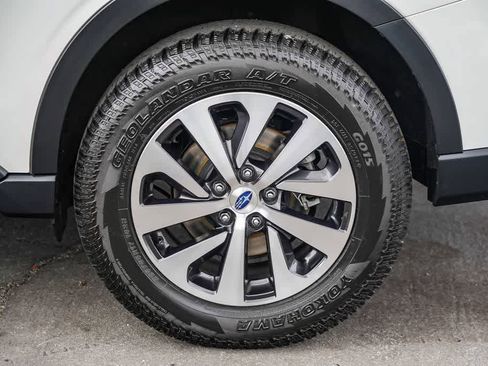 Used 2021 Subaru Outback Premium AWD/4WD image 11