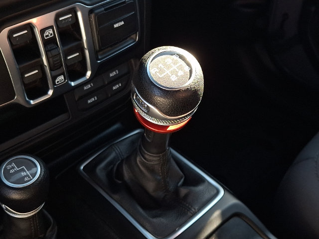 Used 2018 Jeep Wrangler Unlimited Sport S AWD/4WD image 14