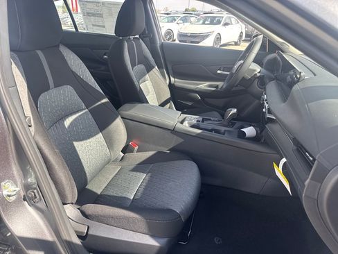 New 2026 Nissan Sentra SV w/ SV Convenience Package image 10