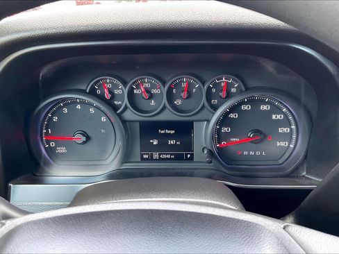 Used 2022 Chevrolet Silverado 2500 Custom w/ Custom Value Package AWD/4WD image 24