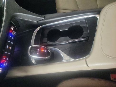 Used 2019 Buick Enclave Premium w/ Experience Buick Package image 26